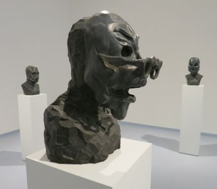 A picture of a sculpture made by Alexandre Singh