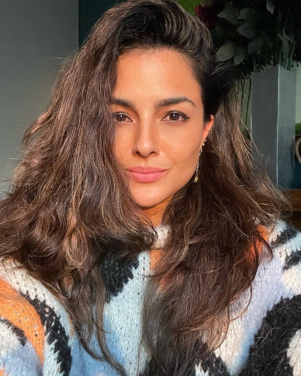 Kirat Bhattal Height, Age, Husband, Family, Biography » StarsUnfolded