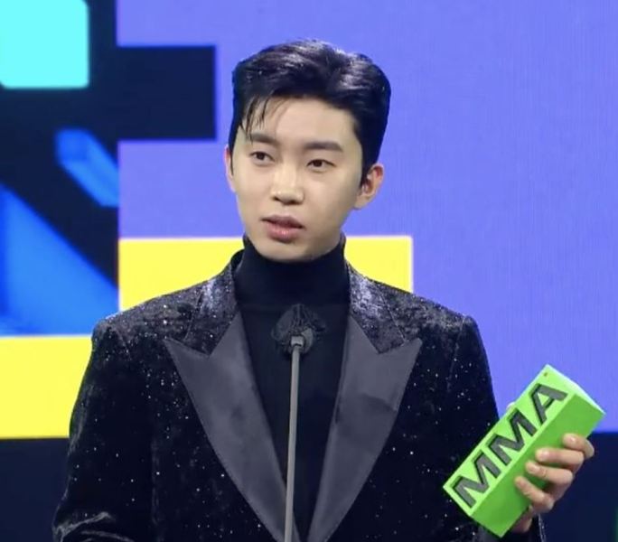 Lim Young-woong after winning an award at the Melon Music Awards (2021)