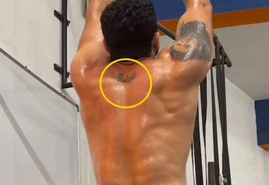 Mustafa Ahmed's tattoo on his back