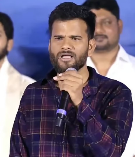 Saailu Kampati speaking during a pre-release event of the film Raju Weds Rambai