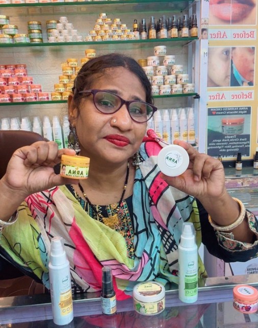 Shahida Ansari while promoting a shop in Mumbai