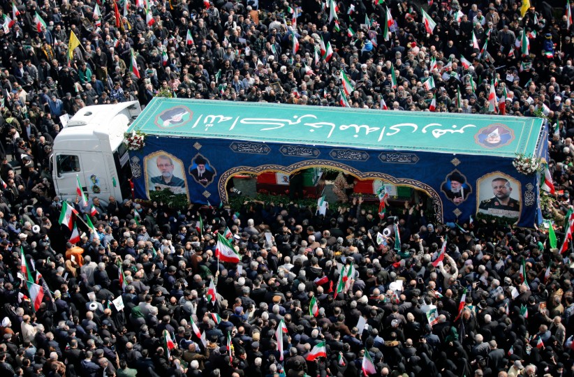 Thousands of people gathered to honour the two figures, Gholamreza Soleimani and Ali Larijani