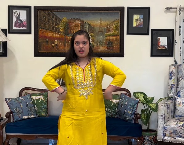 Ahida Sarmai while dancing to the song Shararat from the film Dhurandhar