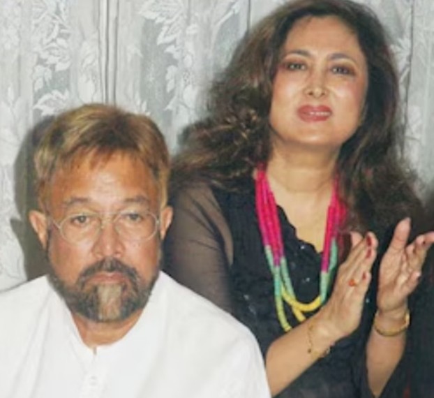 An old picture of Anita Advani celebrating an event with Rajesh Khanna