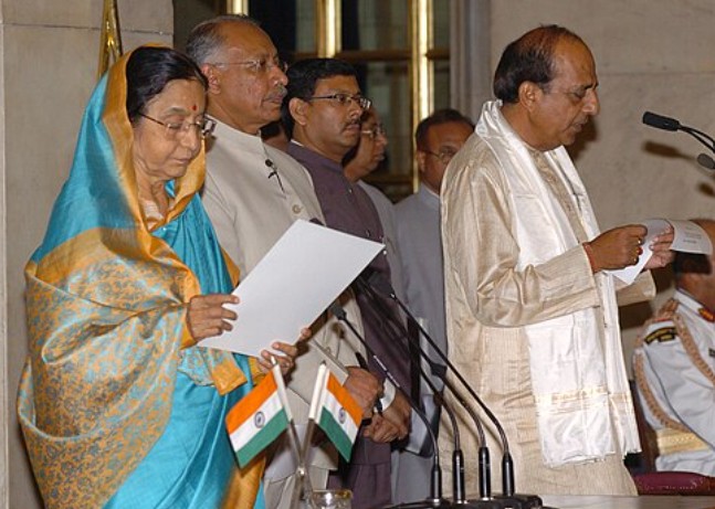 Dinesh Trivedi sworn in as Minister of State in 2009