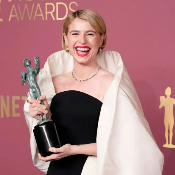 Jessie Buckley after winning an award at the 32nd Actor Awards (2026)