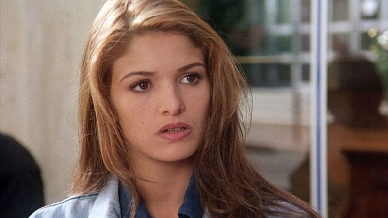 Nadia Farès as 'Angela' in a still from the film 'Elles n'oublient jamais' (1994)