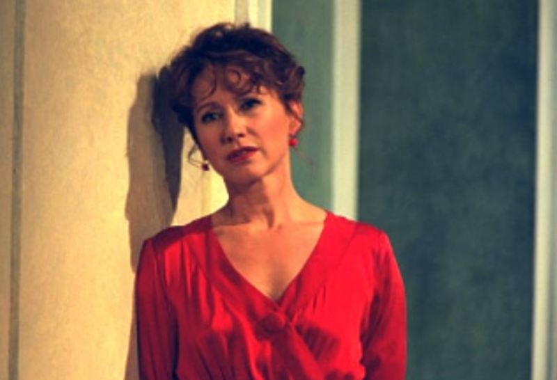 Nathalie Baye in a play
