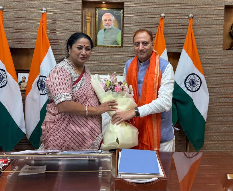 Pravesh Wahi with Delhi's chief minister Rekha Gupta