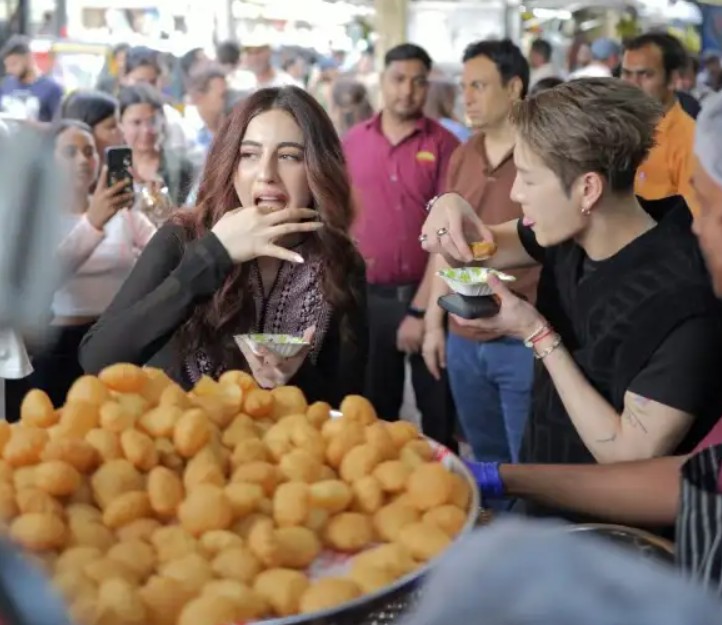 Samreen Kaur and Jackson Wang while enjoying Paani Puri
