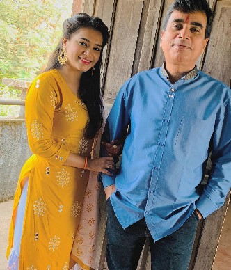 Tanvi Kolte with her father