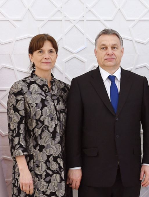 Viktor Orbán Age, Wife, Children, Family, Biography » StarsUnfolded 3 Viktor Orbán with his wife