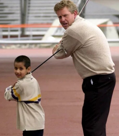 Aaron Rai Height, Age, Wife, Family, Biography » StarsUnfolded 3 A childhood picture of Aaron Rai while practising golf