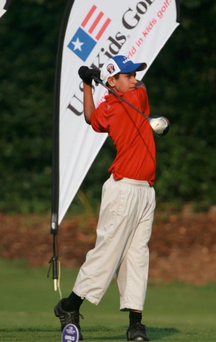 Aaron Rai Height, Age, Wife, Family, Biography » StarsUnfolded 7 Aaron Rai while playing golf as a teenager