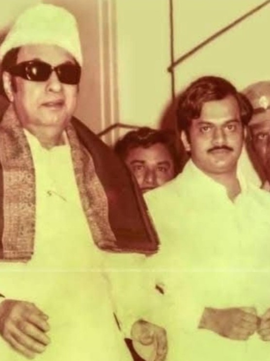 An old picture of J.C.D. Prabhakar with Chief Minister MGR during a political campaign