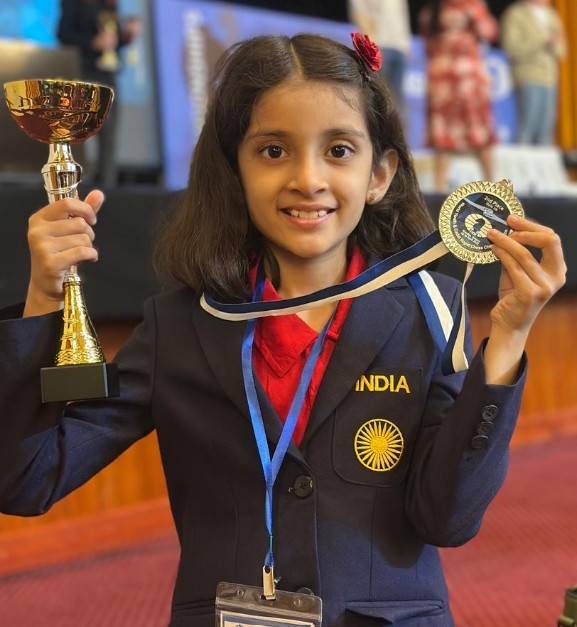 Anvi Hinge after winning a silver medal at the FIDE World Cadet Rapid and Blitz Championships