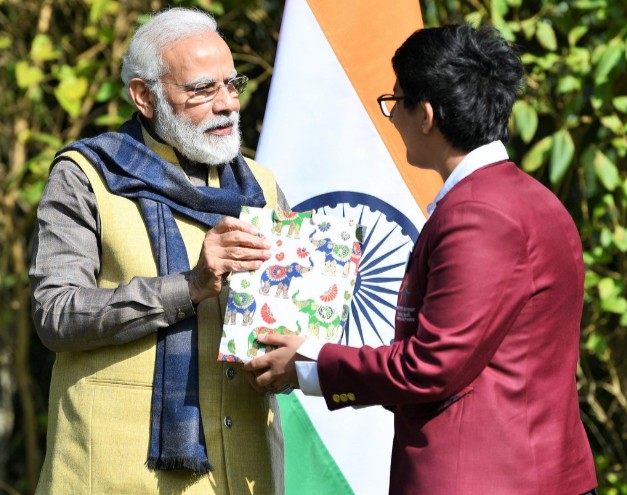 Harshita Arora with Prime Minister Narendra Modi