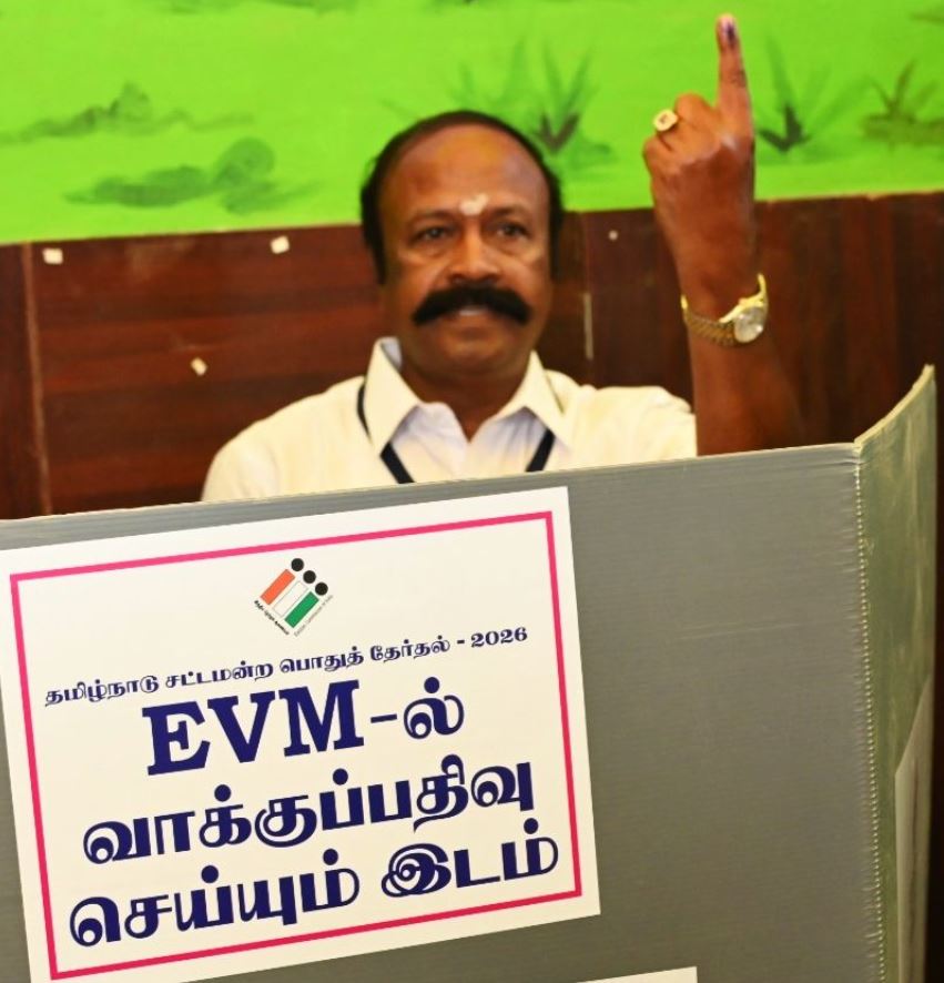 K. R. Periyakaruppan during the voting day