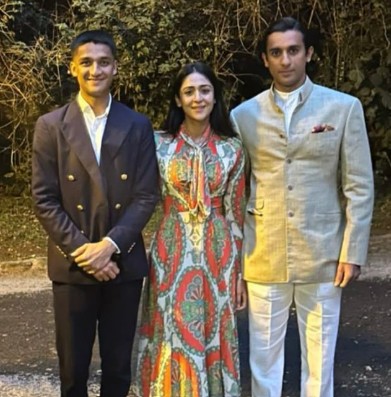 Padmanabh Singh with his brother and sister