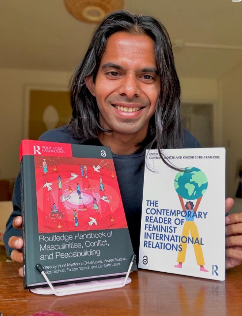 Q Manivannan while promoting books for reading