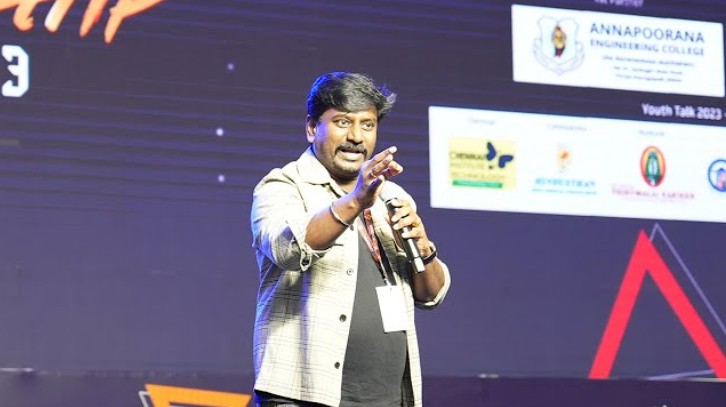 Rajmohan Arumugam while delivering a lecture at an educational institution in Chennai