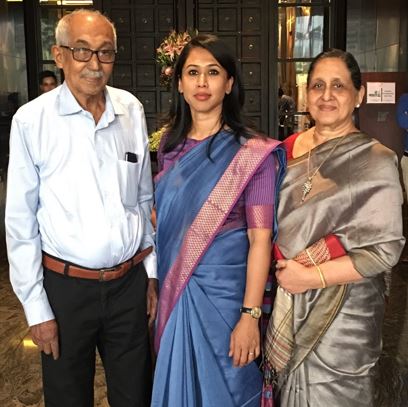 Shama Mohamed with her parents
