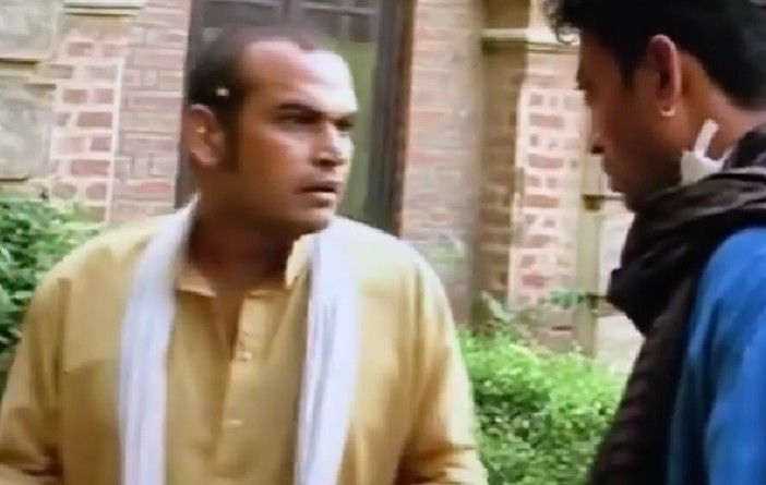 Subodh Gupta in the film Haasil with Irrfan Khan in 2003