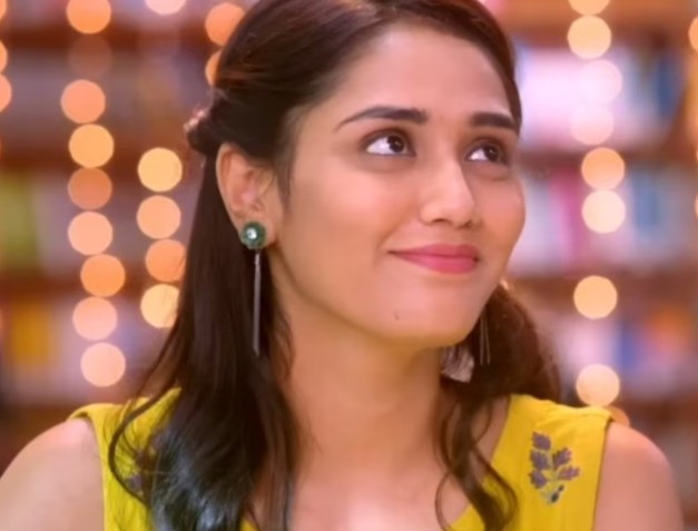Twisha Sharma Age, Death, Husband, Family, Biography » StarsUnfolded 4 Twisha Sharma in a still from a film