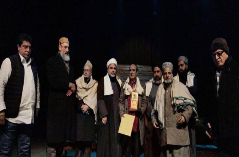 4 January 2025: Syed Amin Tabish after receiving an award from Fakhruddin Ali Ahmad Memorial Committee at at Tagore Hall in Srinagar