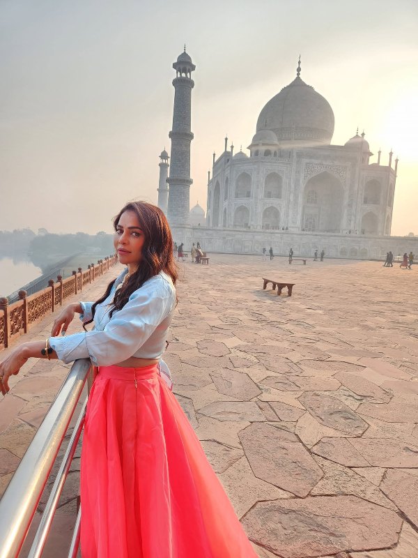 A picture of Nikita Rawal from one of her vacations