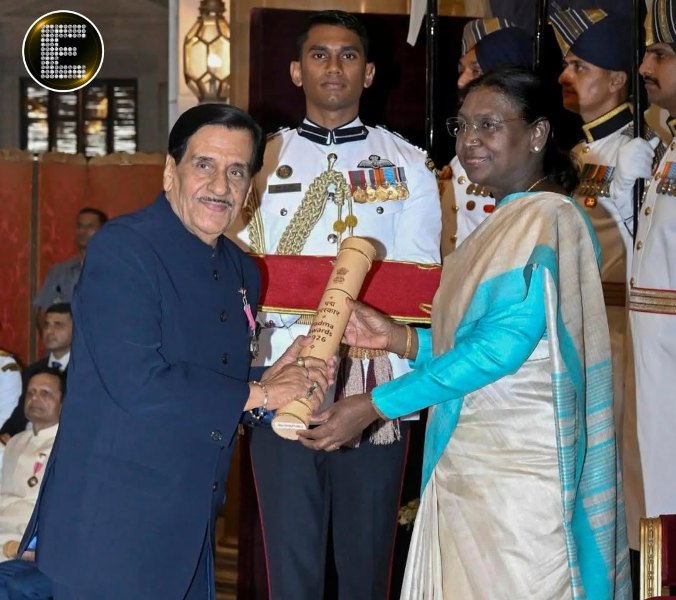 Arvind Vaidya being honoured with the Padma Shri by President Droupadi Murmu