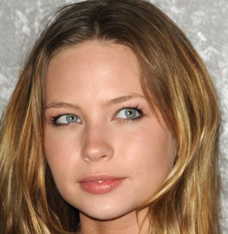Daveigh Chase Height Age Death Boyfriend Family Biography daveigh-chase-height-age-death-boyfriend-family-biography