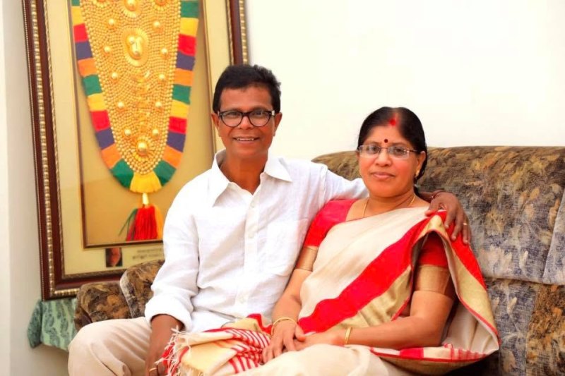 Indrans with his wife, Shantakumari Indrans