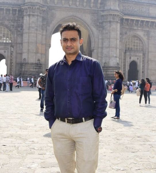 Roopika's brother