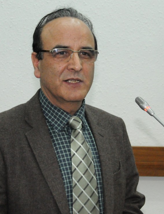 Syed Amin Tabish while delivering a lecture