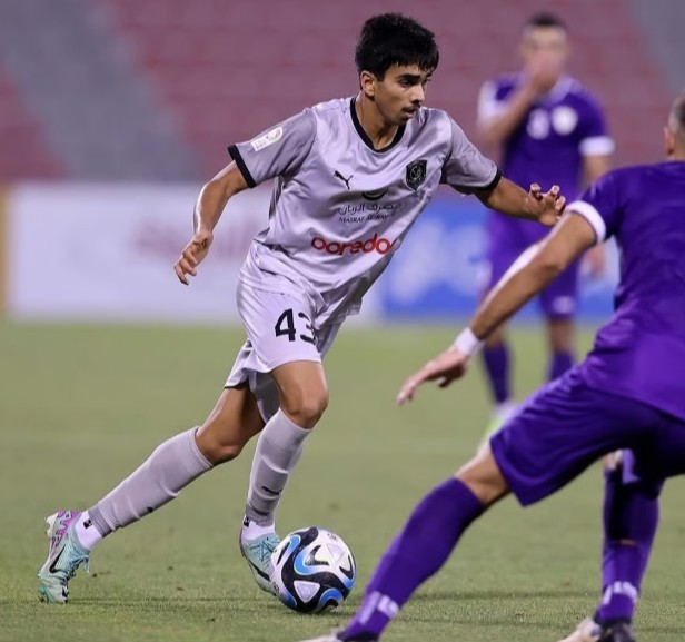 An old picture of Tahsin Jamshid while playing for Qatar