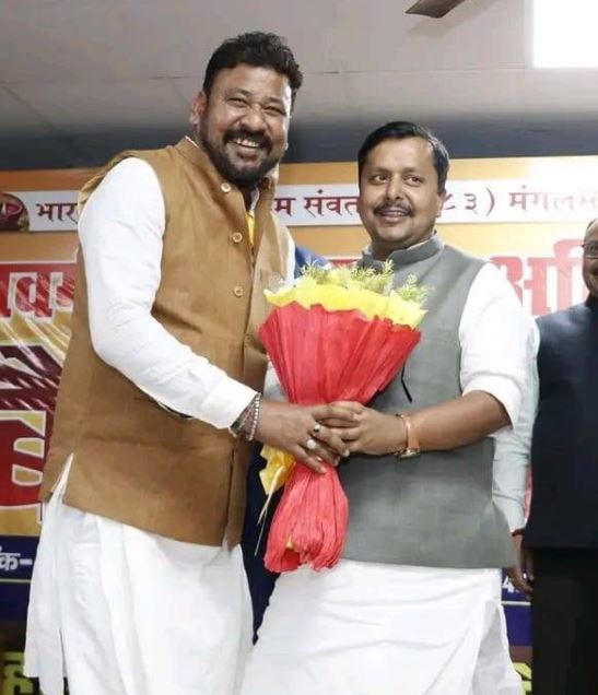 Abhishek Kumar Bunty (left) with Nitin Nabin (right)