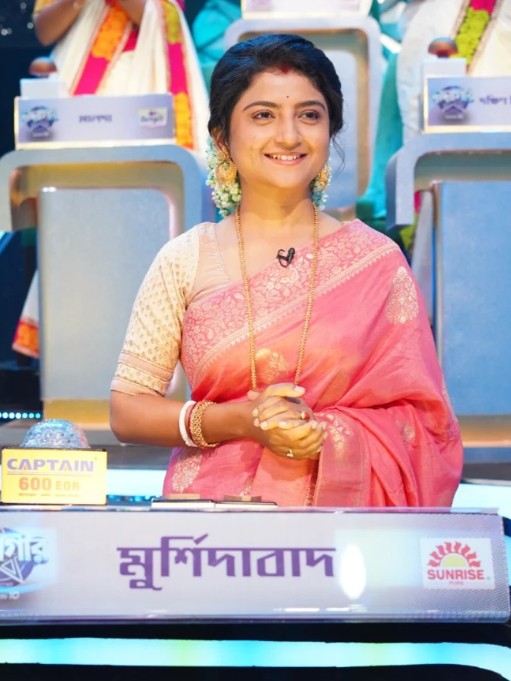 Aditi Munshi in a still from the show Dadagiri (2023)