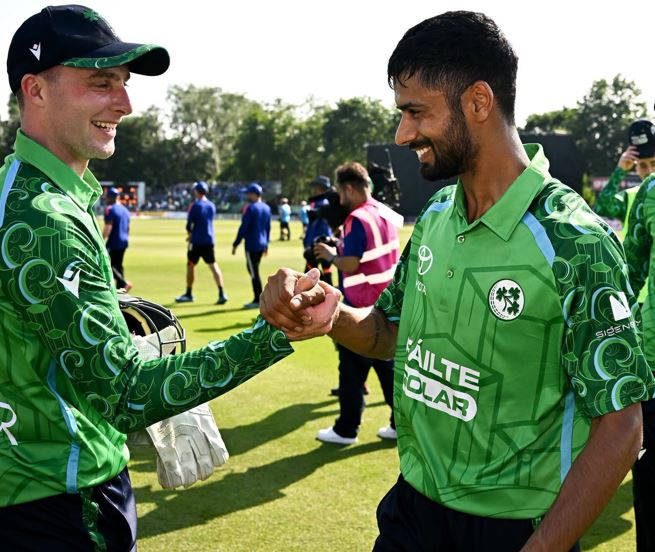 Jai Moondra getting his international cap for Ireland