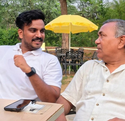 Kapil Dinkar with his father