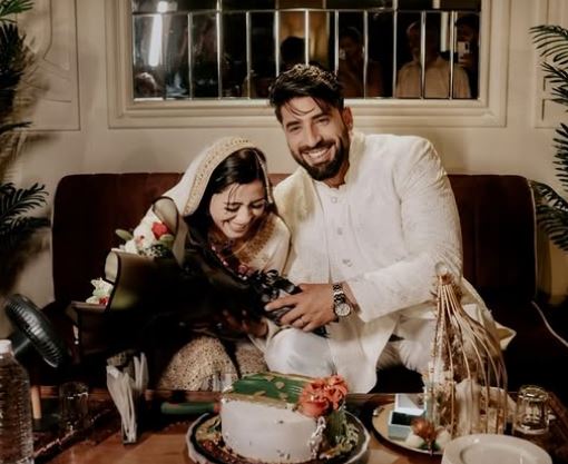 Nidhaa Bhatt with her husband, Mohsin Akhtar Mir on their wedding day