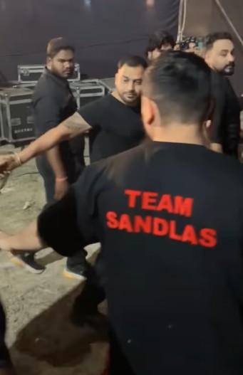 Shekhar Chaudhary while wearing Team Sandlas t-shirt