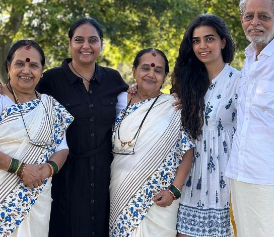 Shruthi Krishna with her parents and daughter