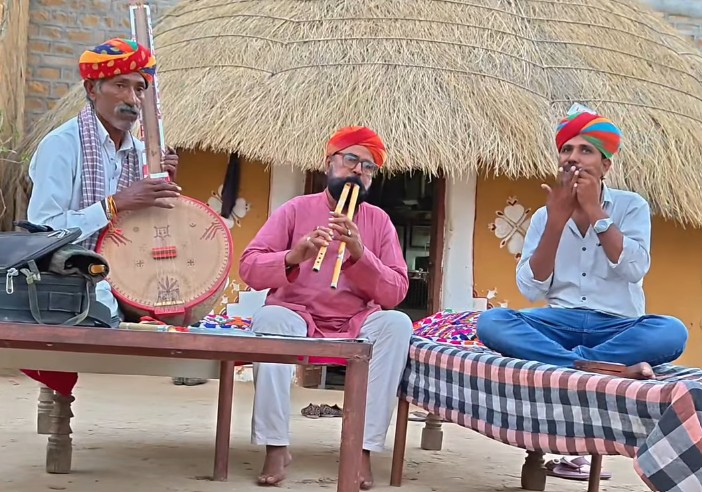 Taga Ram Bheel while playing algoza