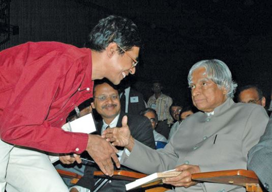 V. Kamakoti while meeting with Dr. APJ Abdul Kalam
