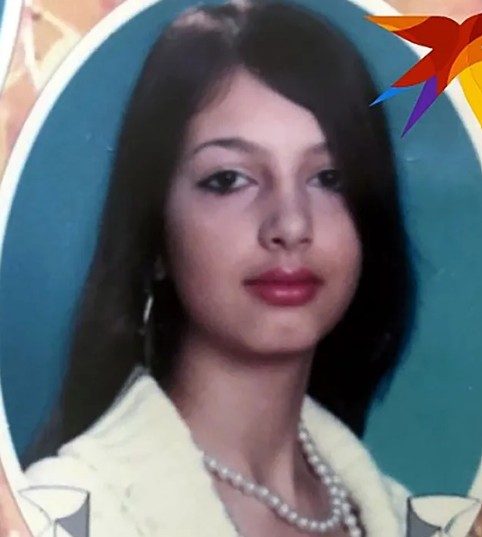 A teenage picture of Oksana Voevodina