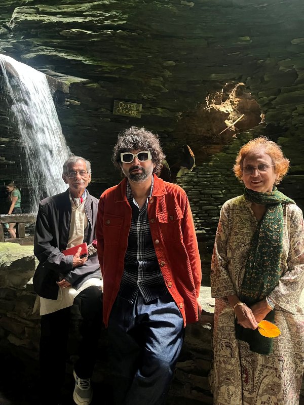 Amartya Bhattacharyya with his parents