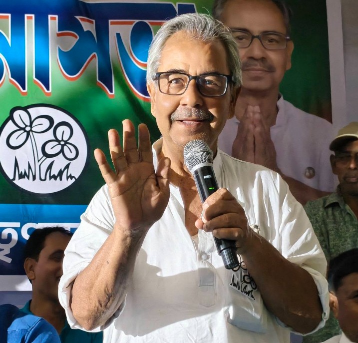 Asish Banerjee while speaking during a party conference