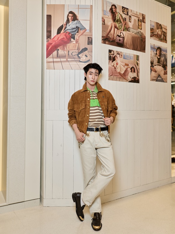 Blue Pongtiwat